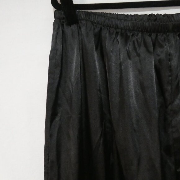 Unbranded | 2XL | Black Satin Texture Slip-On Loungewear Pants | Elastic Waist - Picture 3 of 16